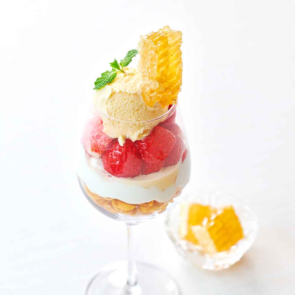 Strawberry and Honeycomb yogurt parfait