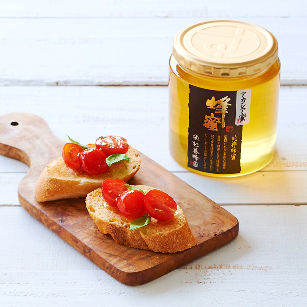 Made in Hungary Acacia Honey (500g/bottle)